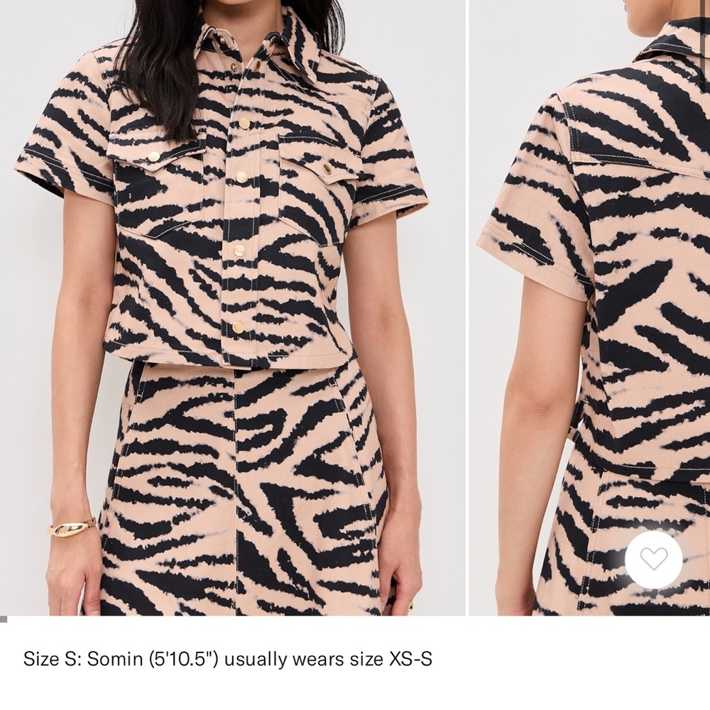 Zebra Print Short Sleeve Button Crop Top - Black & Blush